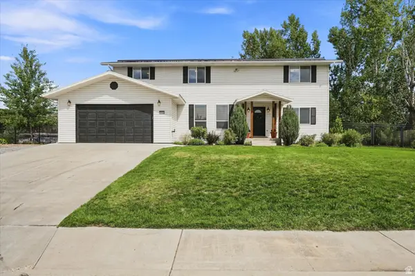 5954 W Canterbury Park Cir N, Highland, UT 84003