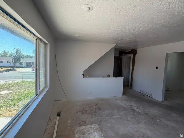 4621 W Harman Dr, West Valley City, UT 84120 - #3