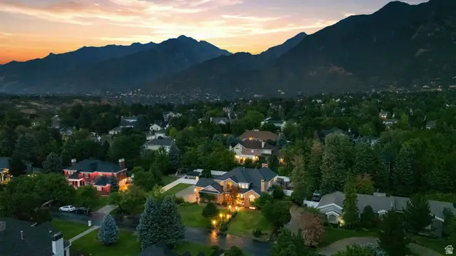5 Quietwood Ln, Sandy, UT 84092 - #3