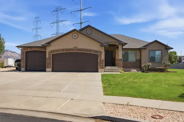 3257 W 2975 N, Plain City, UT 84404