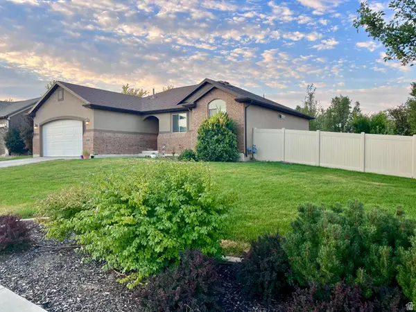 1483 W 2340 N, Clinton, UT 84015