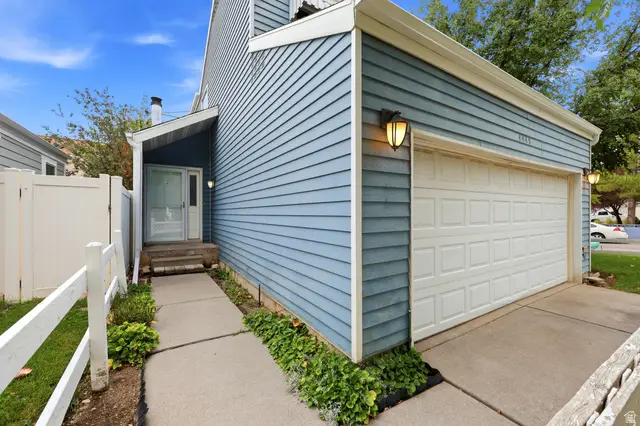 4445 S Roxborough Ct, West Valley City, UT 84119 - #3