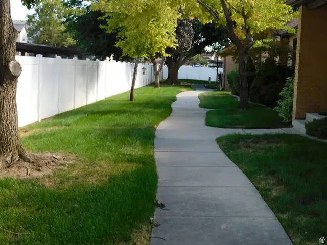 785 E Autumn Field Dr S, Salt Lake City, UT 84106 - #2