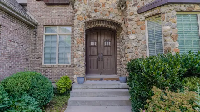 880 Ridge Ln S, Alpine, UT 84004 - #3