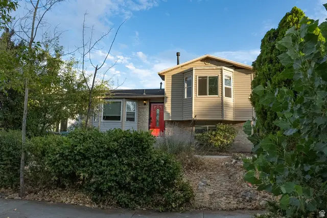 4917 W Shooting Star Ave S, West Jordan, UT 84081 - #1