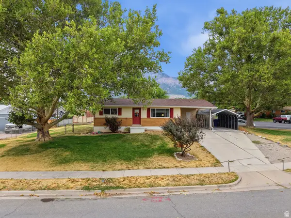 442 E 2050 N, North Ogden, UT 84414