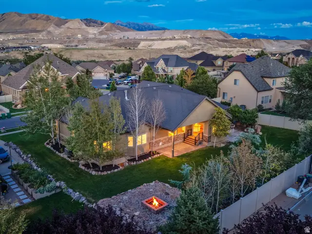 15596 S Broken Arrow Dr W, Bluffdale, UT 84065 - #3