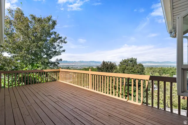 11934 S Cedar Ridge Rd, Sandy, UT 84094 - #3