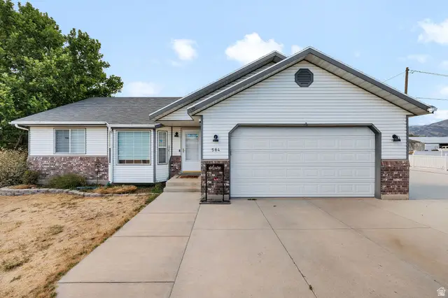 584 W 300 N, Hyrum, UT 84319 - #1
