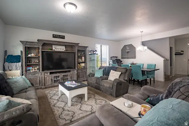 6426 W Chan Reese Dr, West Jordan, UT 84081 - #2