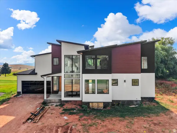 2610 Foxridge Rd, Garden City, UT 84028