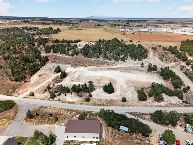 1233 E Clay Hill Dr #B, Monticello, UT 84535 - #3