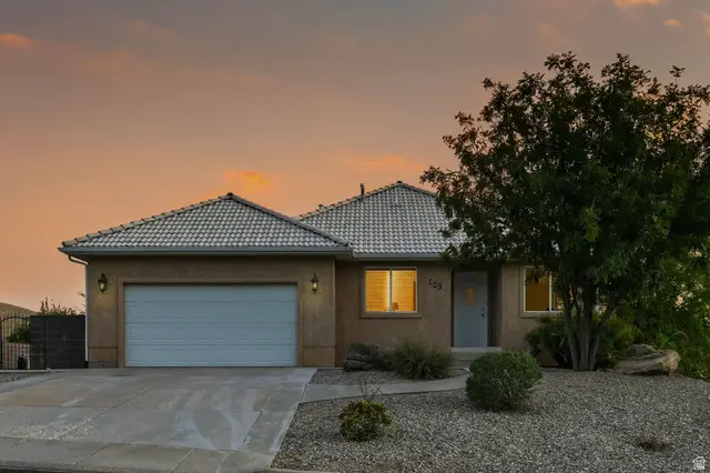 509 W Damascus Dr, Bloomington, UT 84790 - #3