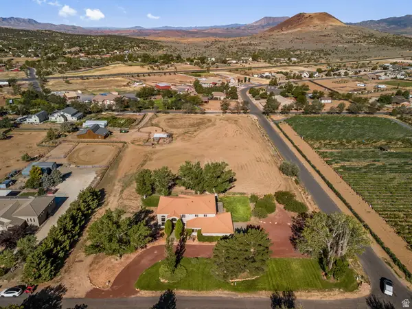 1217 N Horsemans Park Dr, Dammeron Valley, UT 84783
