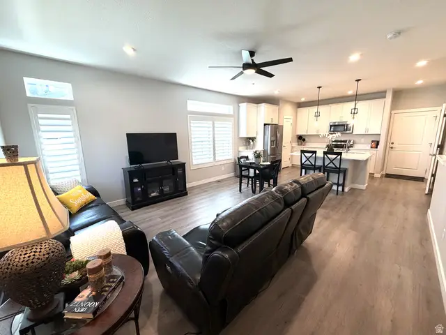 5696 W Pelican Ridge Ln, West Valley City, UT 84118 - #3