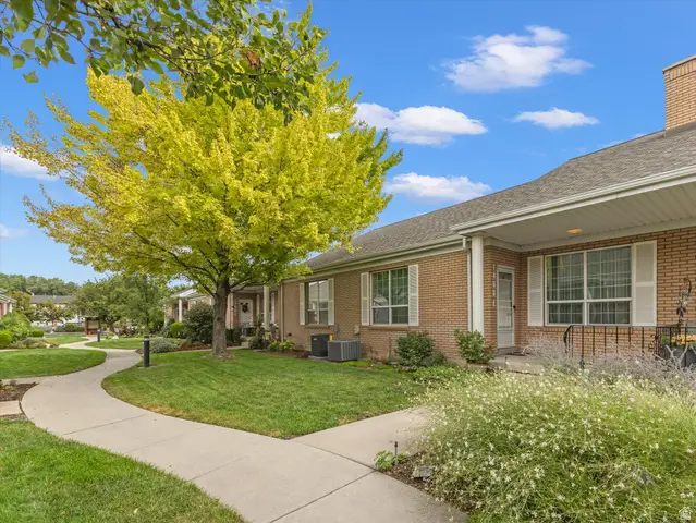 1400 E Saxony Pl #E, Holladay, UT 84117 - #1