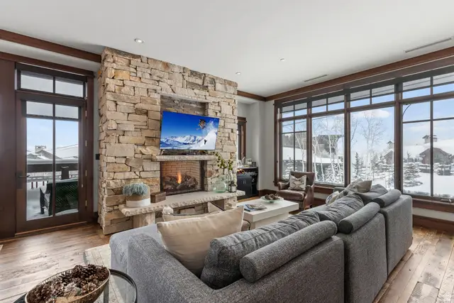 8889 Empire Club Dr #304, Deer Valley, UT 84060 - #3