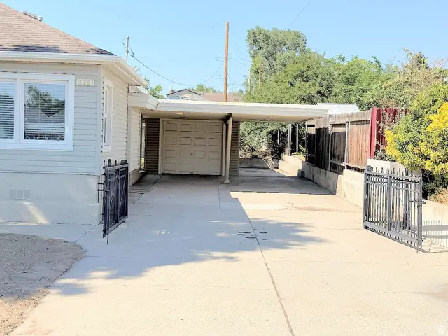 2381 E Lakeview Dr, Millcreek, UT 84109 - #2