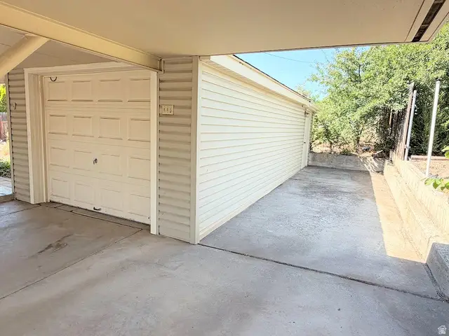 2381 E Lakeview Dr, Millcreek, UT 84109 - #3