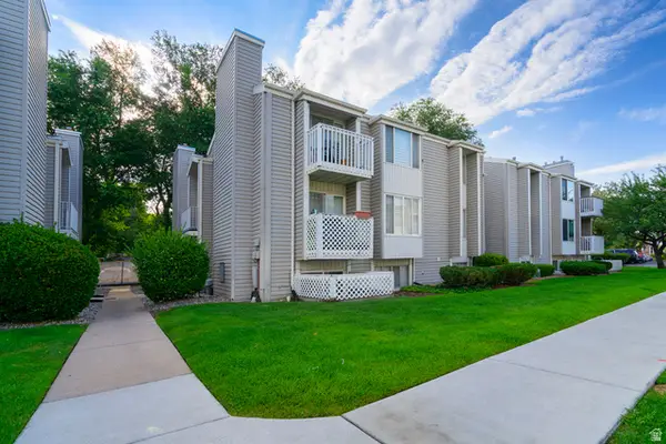 875 E Arrowhead Ln #42, Murray, UT 84107