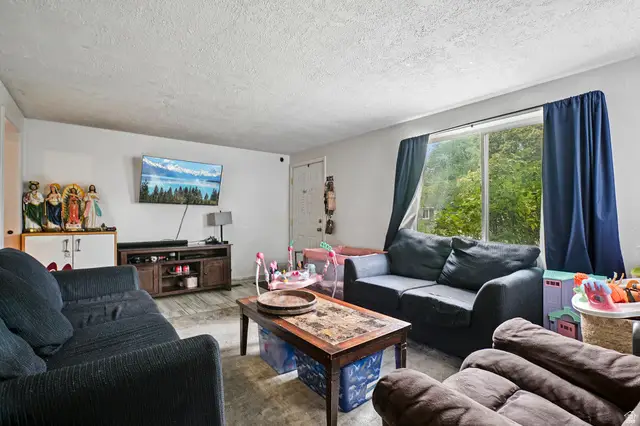 1092 Glendale Dr, Salt Lake City, UT 84104 - #2