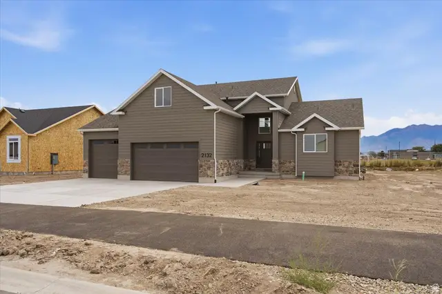 2132 S 4520 W, West Haven, UT 84401 - #2