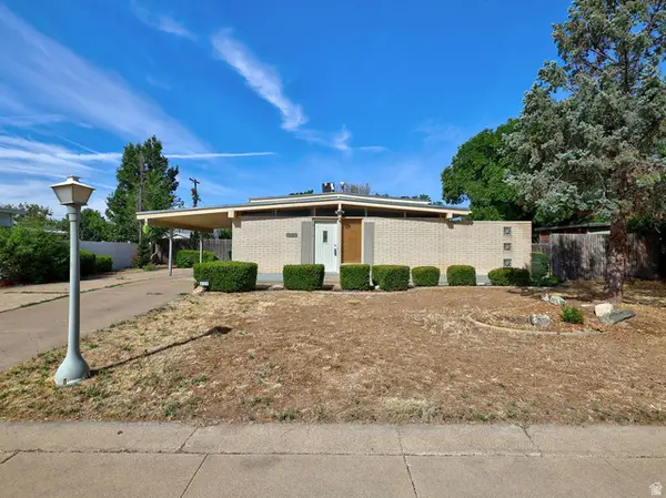 669 N Colonial St, Layton, UT 84041