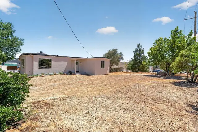 330 N Main St, Leeds, UT 84746 - #3