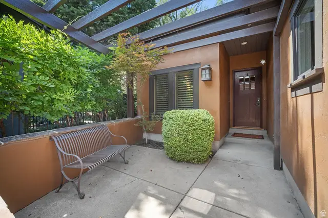 4736 S Millrace Ln E, Murray, UT 84107 - #2
