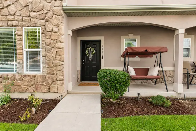 7876 S Dove Creek Ln, West Jordan, UT 84081 - #2