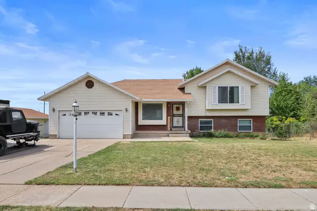 5553 S 3450 W, Roy, UT 84067 - #1