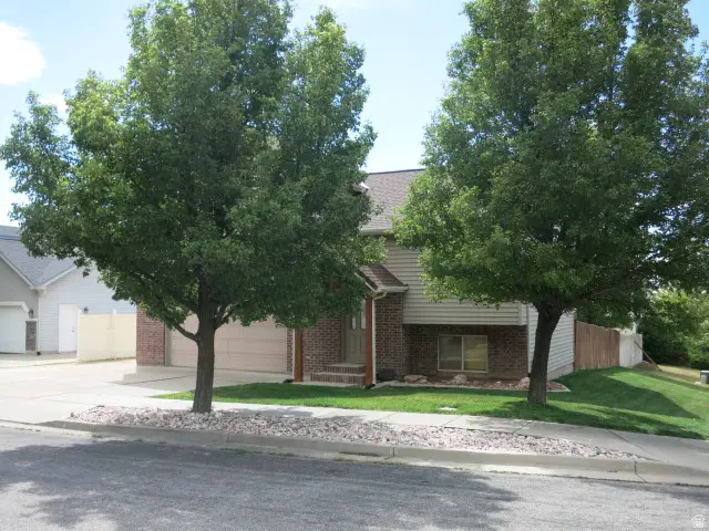 1383 N Chilly Peak Cir, Ogden, UT 84404 - #3