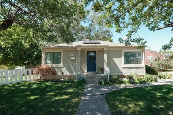 153 S Lakeview Dr, Clearfield, UT 84015