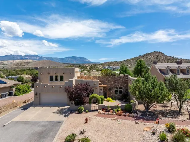 738 N High Ground Dr, Dammeron Valley, UT 84783 - #1
