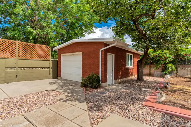 9297 S Sneddon Dr E, Sandy, UT 84070 - #3
