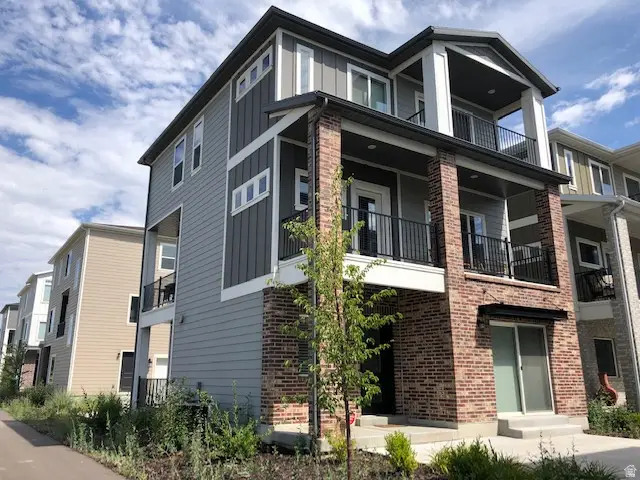 69 N Rio Grand Ave, Farmington, UT 84025 - #1