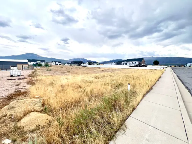 561 N 150 E #10, Fillmore, UT 84631 - #3