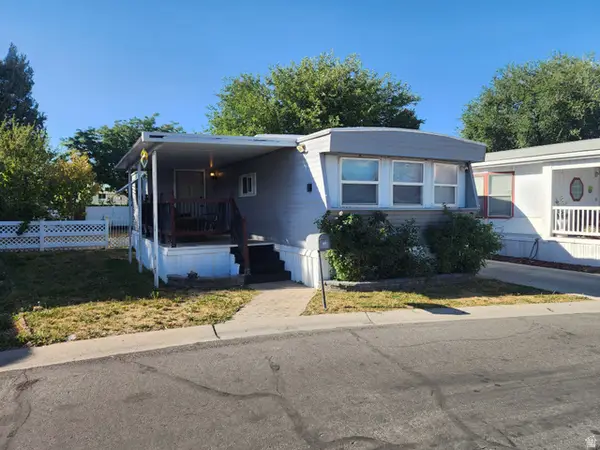 1126 W Carmellia Dr S, Taylorsville, UT 84123