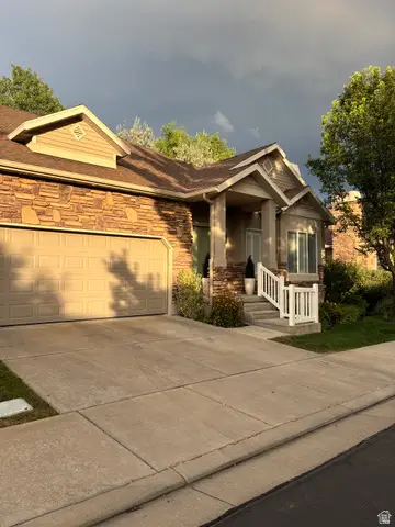 695 S Clearwater Dr E, Layton, UT 84041