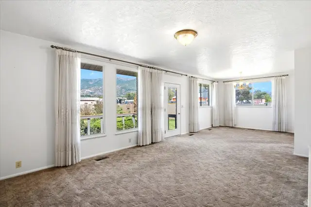 1428 E South Weber Dr, South Weber, UT 84405 - #2