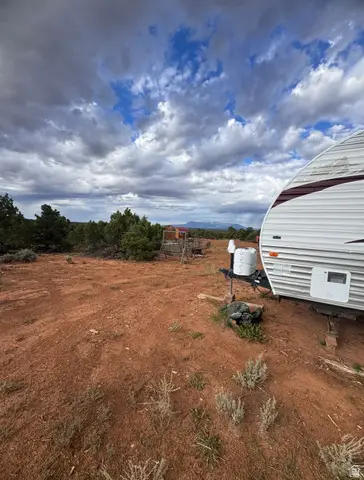 347 E North Old Summit Rd, Monticello, UT 84535