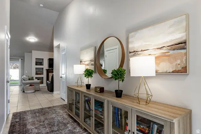 961 N Abbey Dr, North Salt Lake, UT 84054 - #3