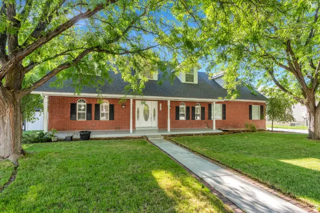1526 E Pheasant Run Dr, Springville, UT 84663 - #2
