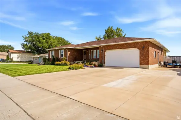 2885 W 700 S, Syracuse, UT 84075