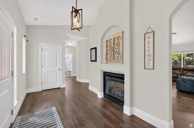 2042 W 2185 S, Woods Cross, UT 84087 - #3