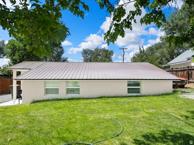 427 N Main St, Malad City, ID 83252 - #3