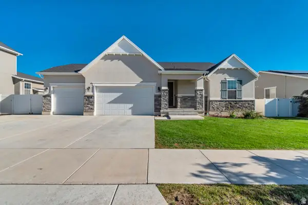 1403 E Lowe Peak Dr, Eagle Mountain, UT 84005