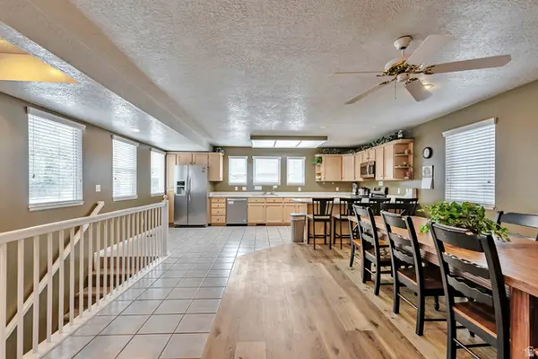 3577 E Rustic Spring Ln, Cottonwood Heights, UT 84121