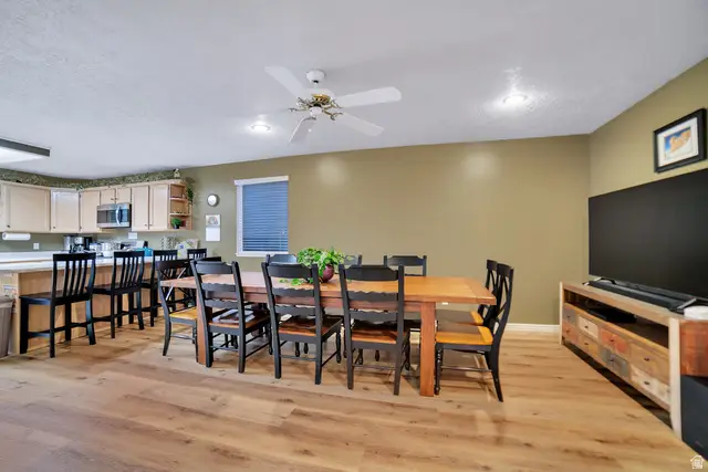 3577 E Rustic Spring Ln, Cottonwood Heights, UT 84121 - #2