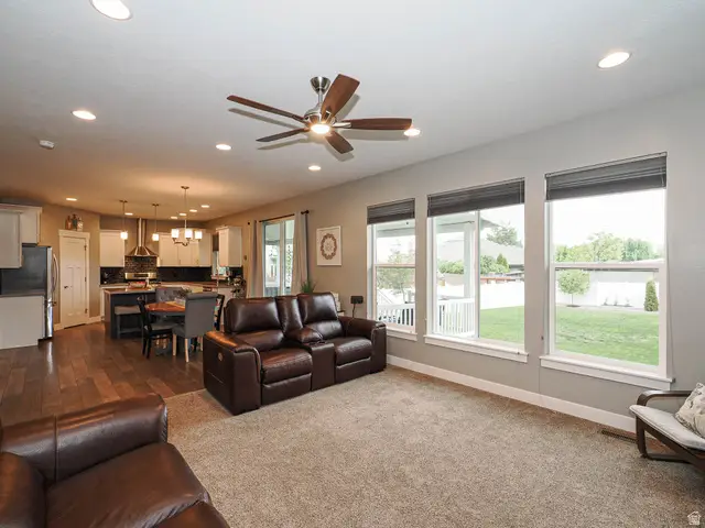 549 E Virginia St, Murray, UT 84107 - #3
